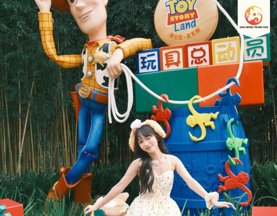 disneyland thượng hải